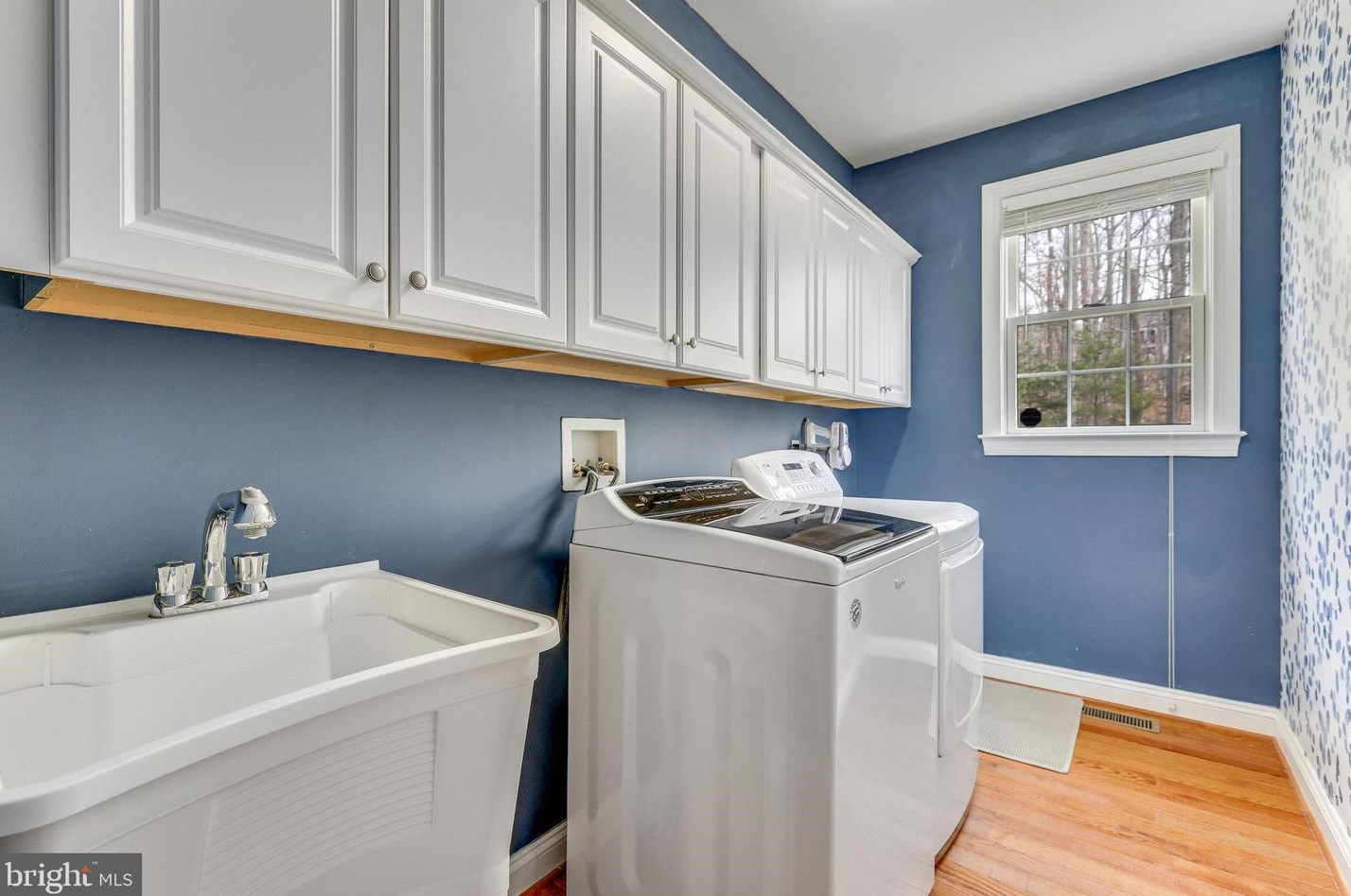 19060 Kipheart Dr, Leesburg VA  20176-8416 exterior