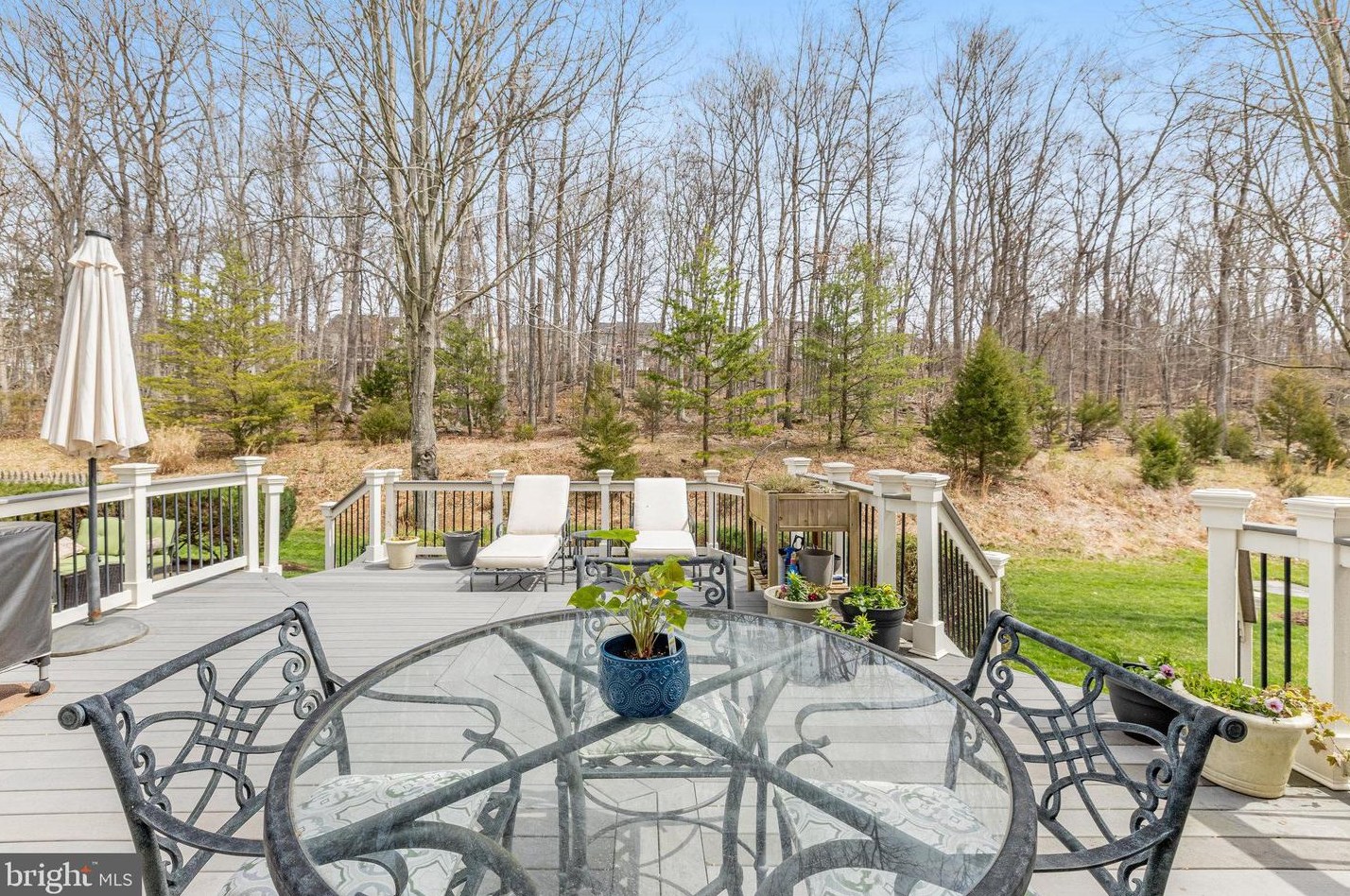 19060 Kipheart Dr, Leesburg VA  20176-8416 exterior