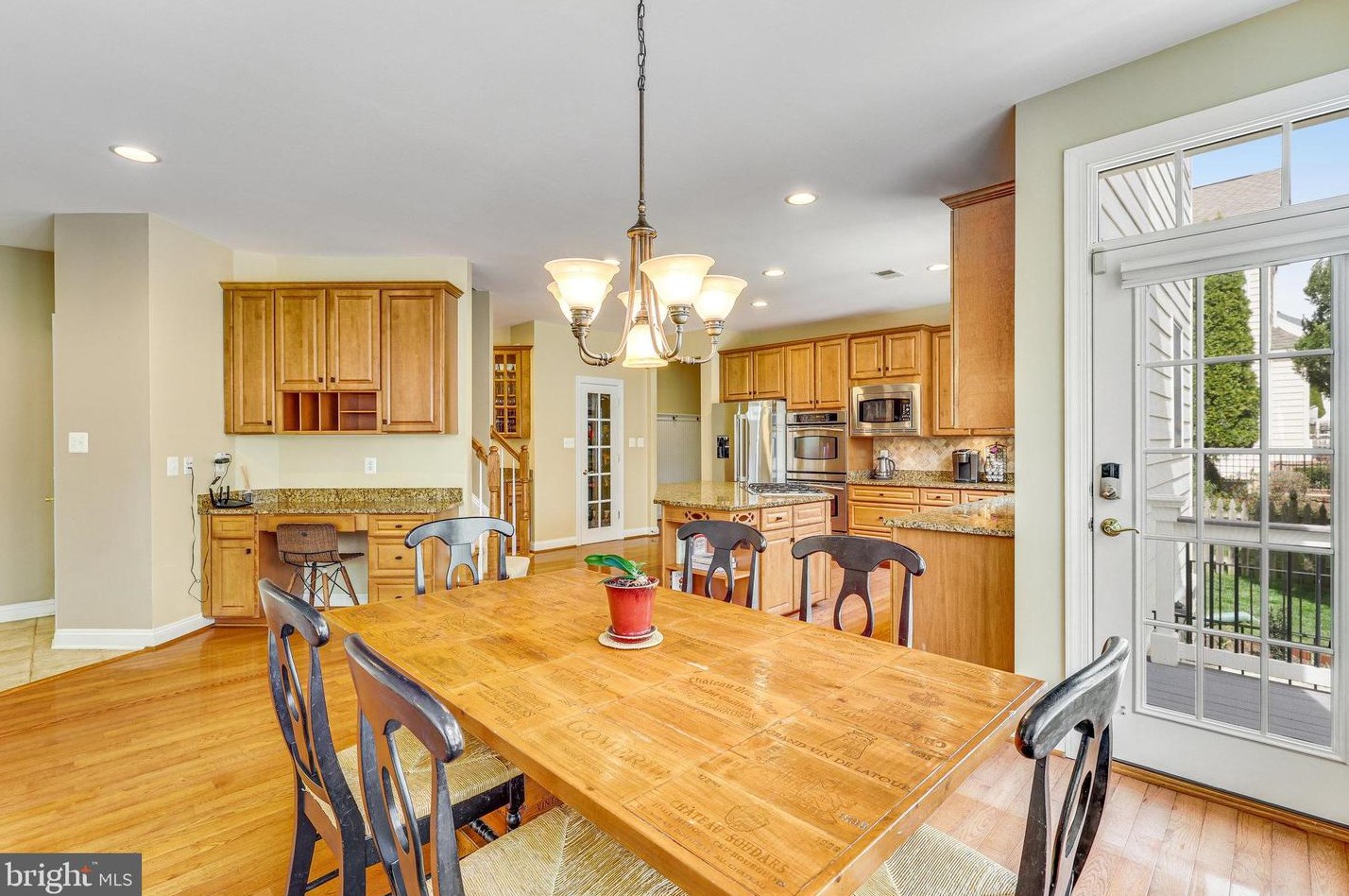 19060 Kipheart Dr, Leesburg VA  20176-8416 exterior