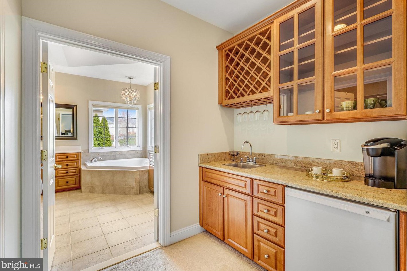 19060 Kipheart Dr, Leesburg VA  20176-8416 exterior