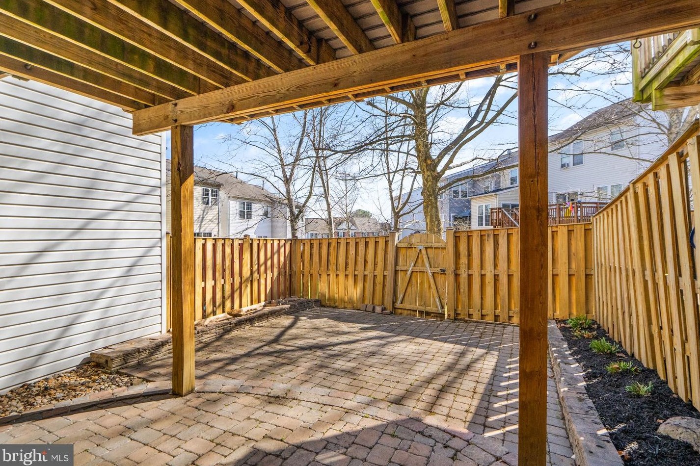 21979 Box Car Sq, Dulles VA  20166-3043 exterior