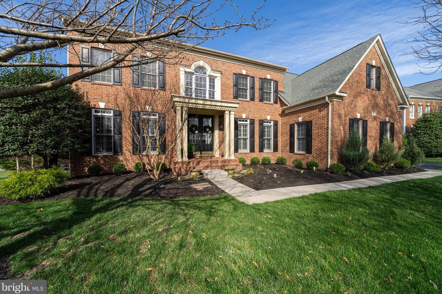 24156 Spring Meadow Cir, Stone Ridge VA  20105-3476 exterior
