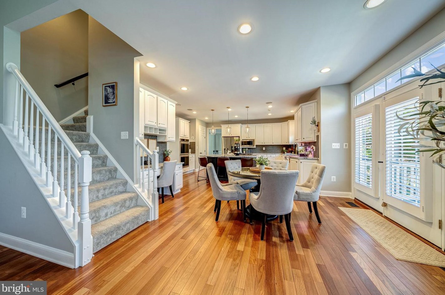 24156 Spring Meadow Cir, Stone Ridge VA  20105-3476 exterior