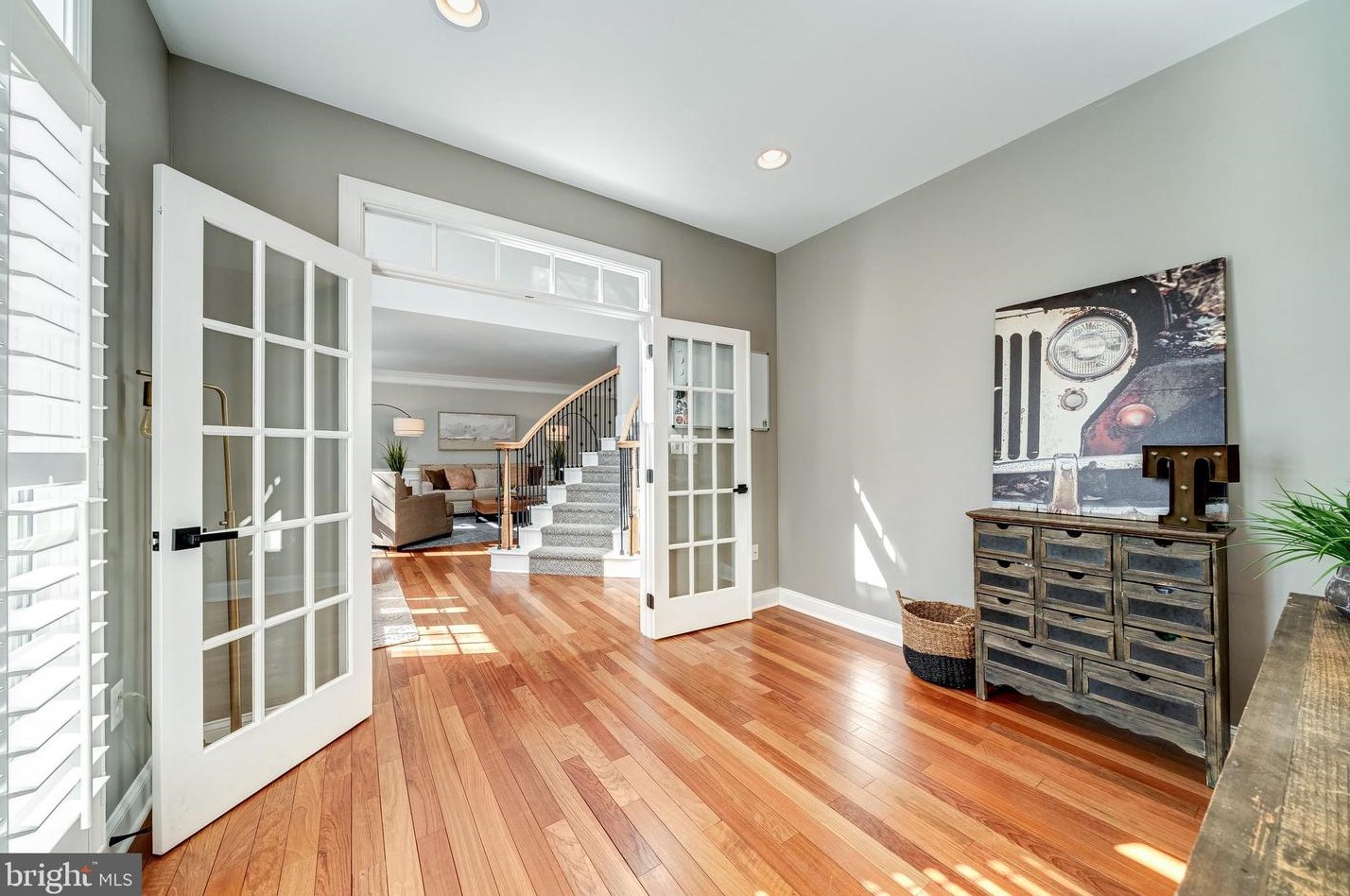 24156 Spring Meadow Cir, Stone Ridge VA  20105-3476 exterior