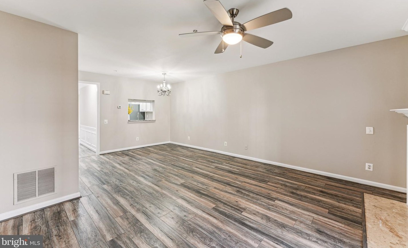 45484 Whistling Ter, Dulles VA  20166-6825 exterior