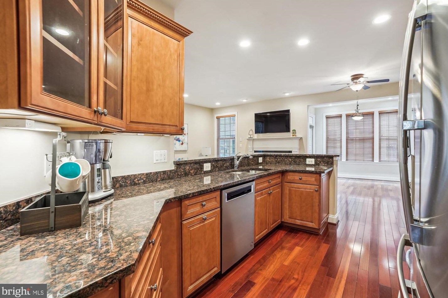 20361 Center Brook Sq, Dulles VA  20165-5183 exterior