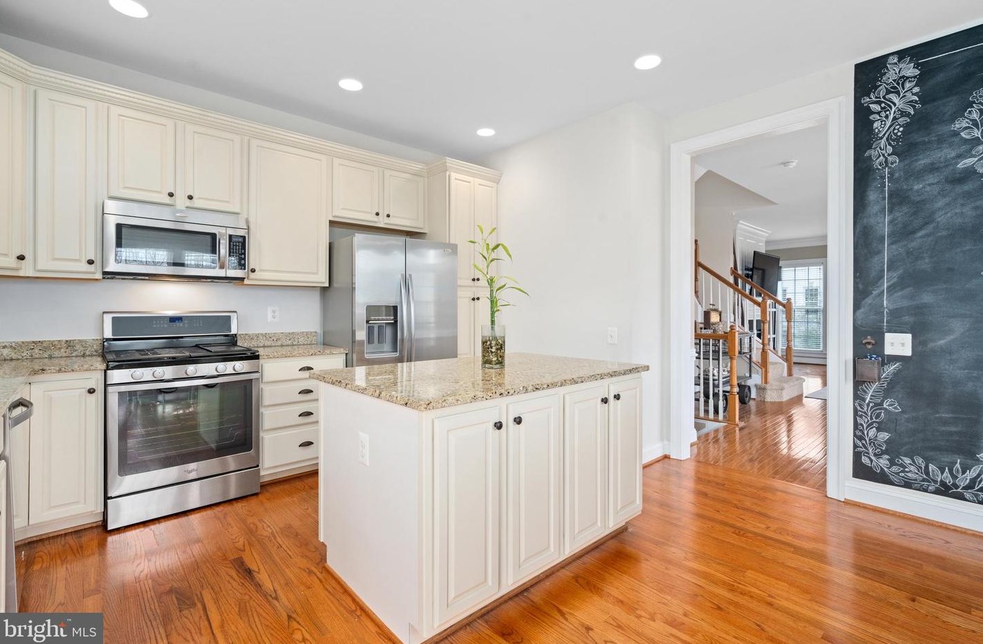 351 Pink Azalea Ter, Leesburg VA  20175-5436 exterior