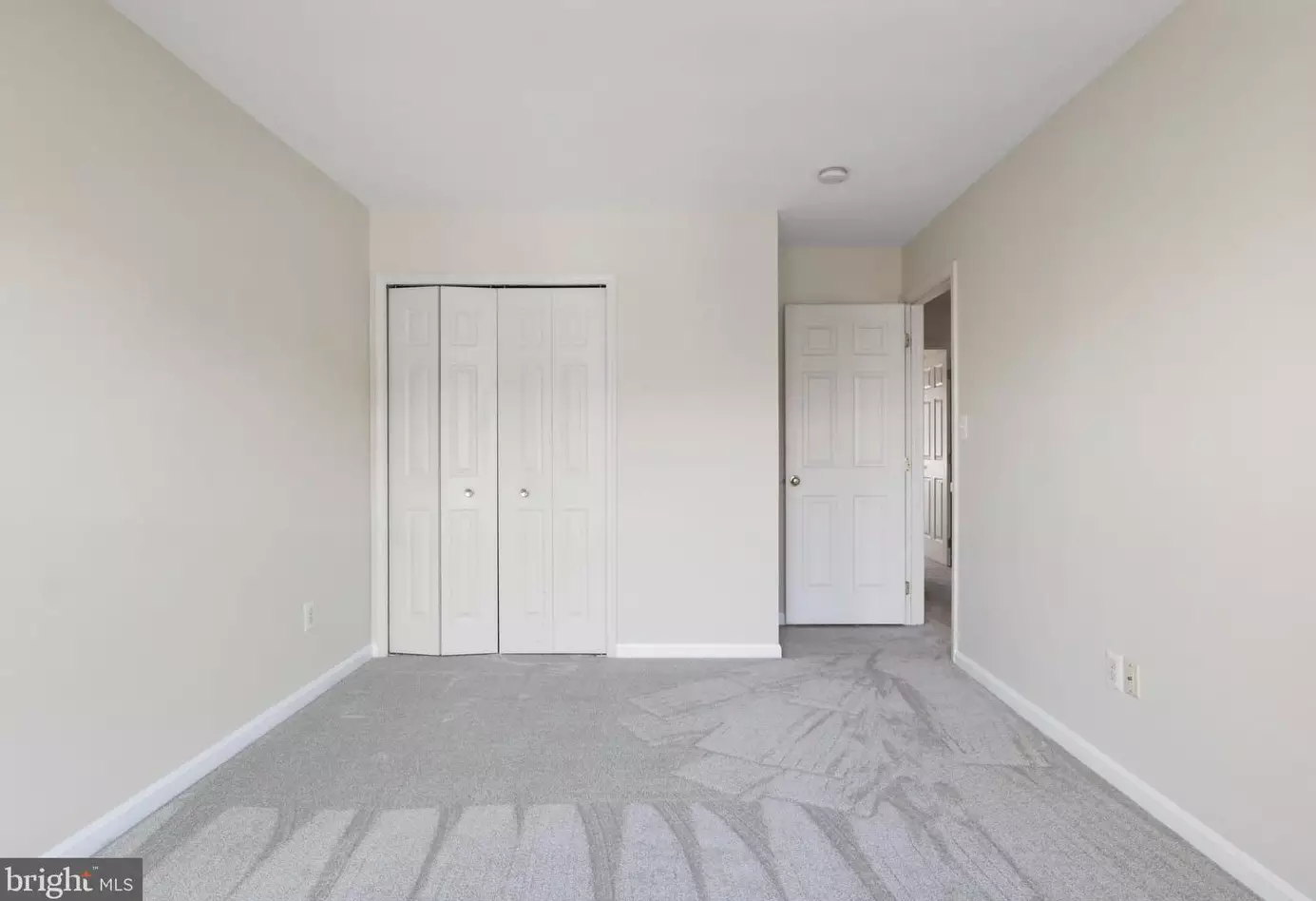 20932 Sandian Ter, Dulles VA  20165-5858 exterior