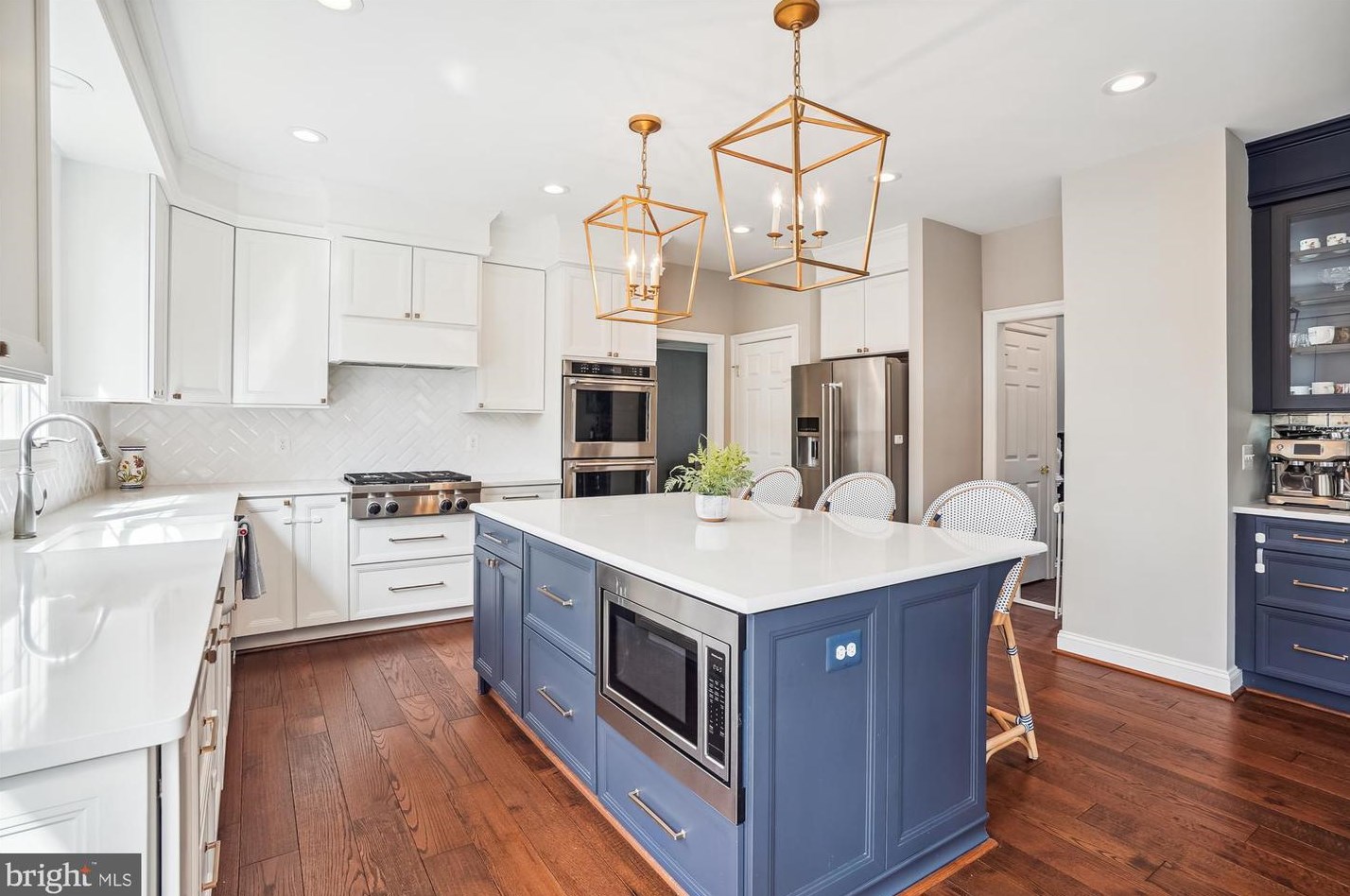 47553 Griffith Pl, Dulles VA  20165-5110 exterior