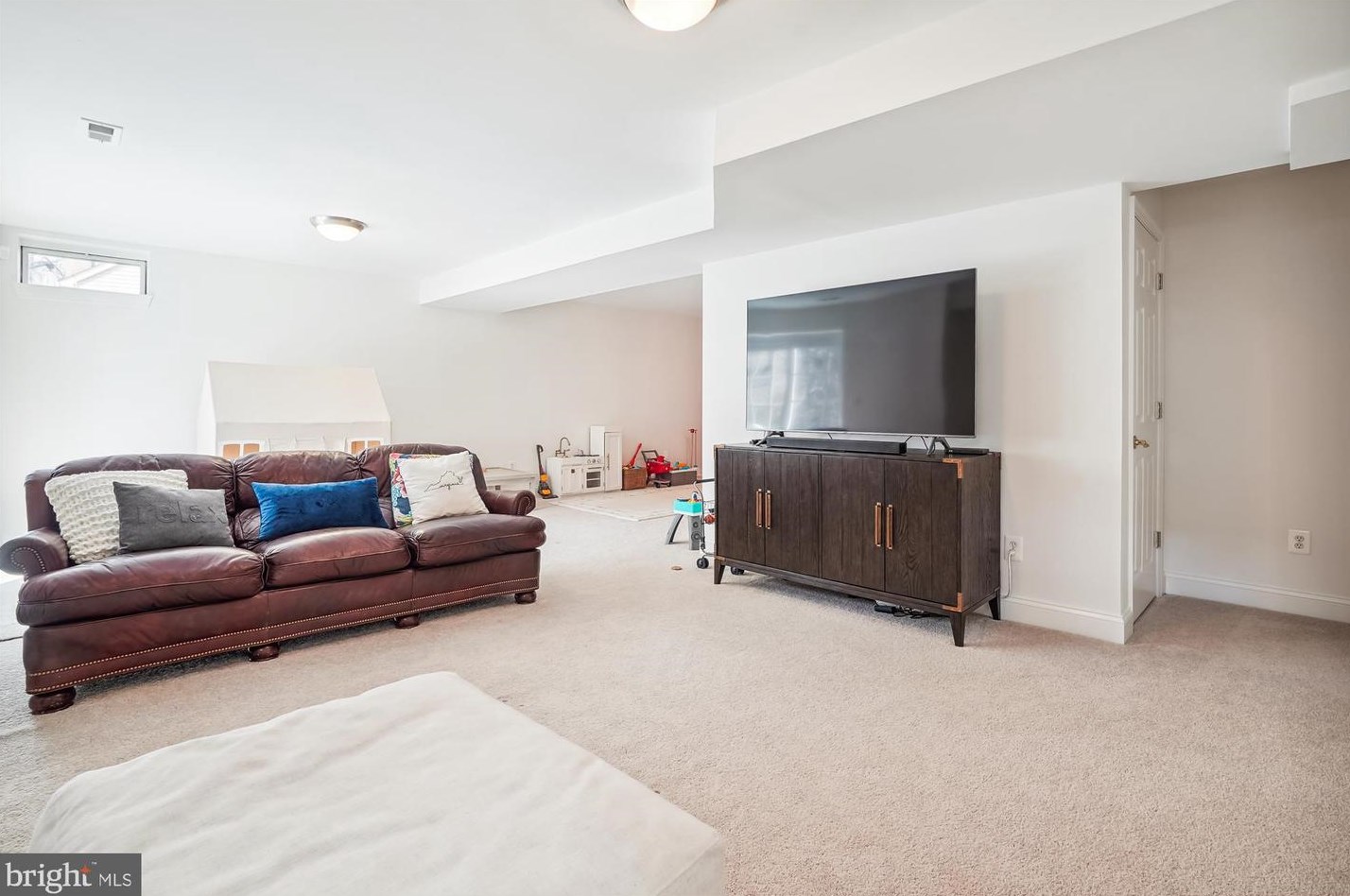 47553 Griffith Pl, Dulles VA  20165-5110 exterior