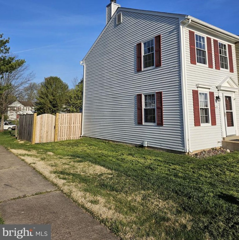 34 Quincy Ct, Dulles VA  20165-5754 exterior