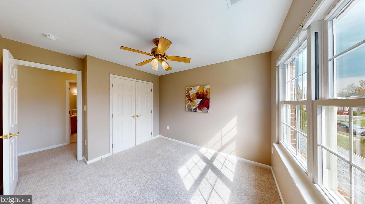 47680 Leechecker Ct, Dulles VA exterior