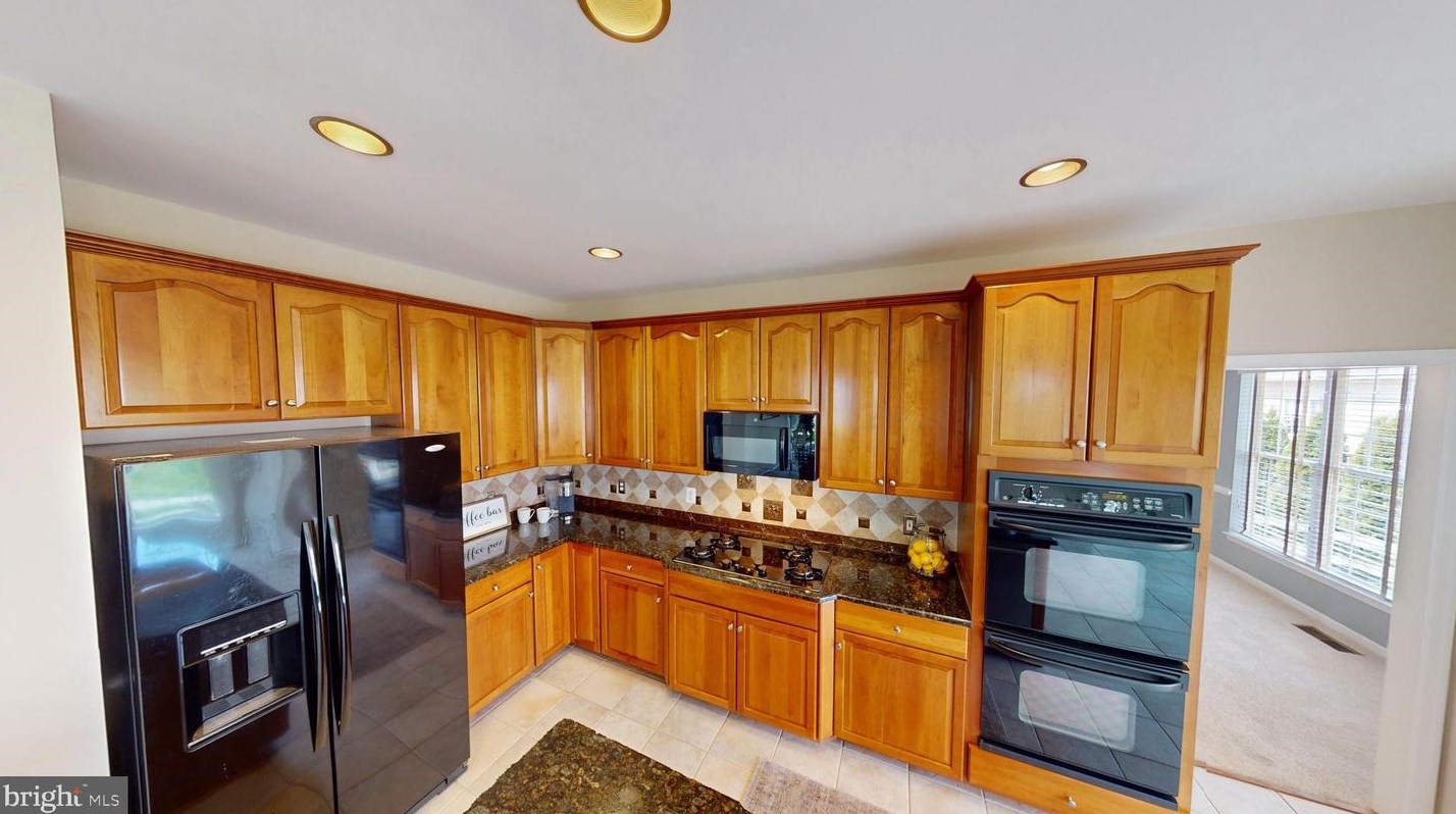 47680 Leechecker Ct, Dulles VA exterior