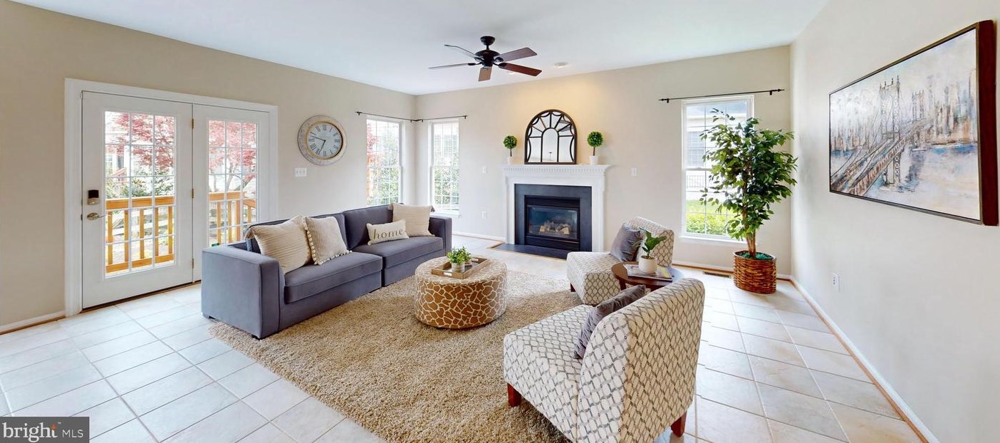 47680 Leechecker Ct, Dulles VA exterior