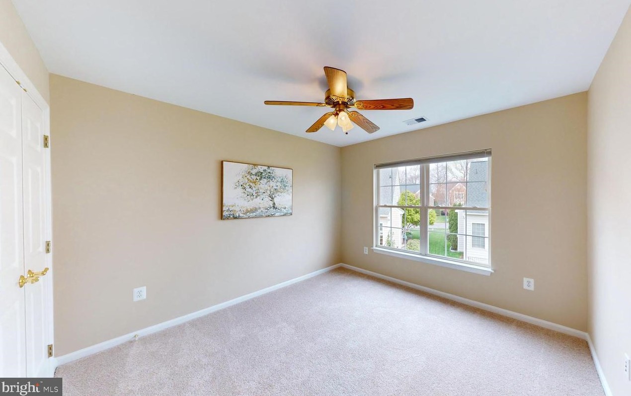 47680 Leechecker Ct, Dulles VA exterior