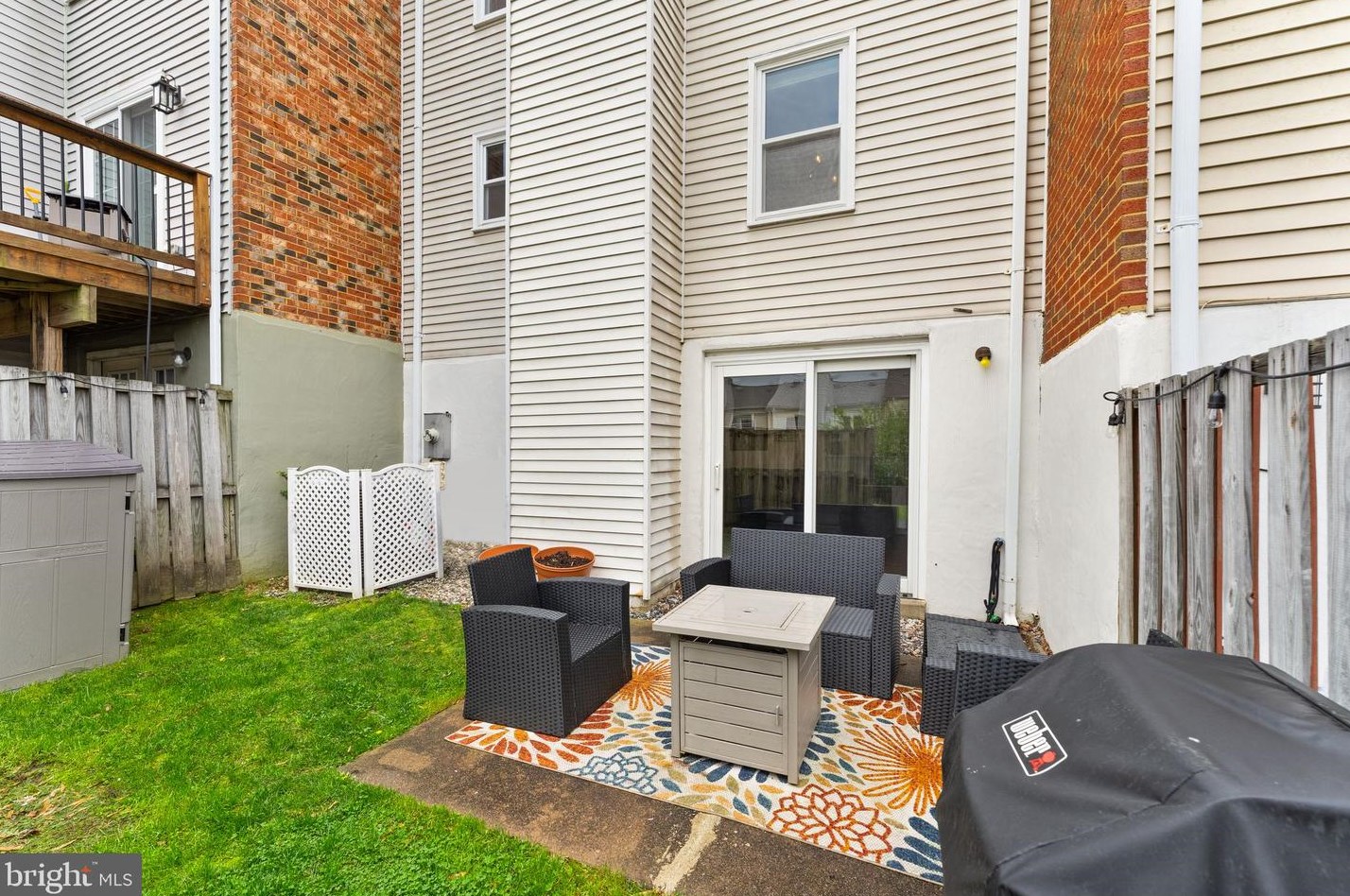 978 Holborn Ct, Dulles VA  20164-4805 exterior