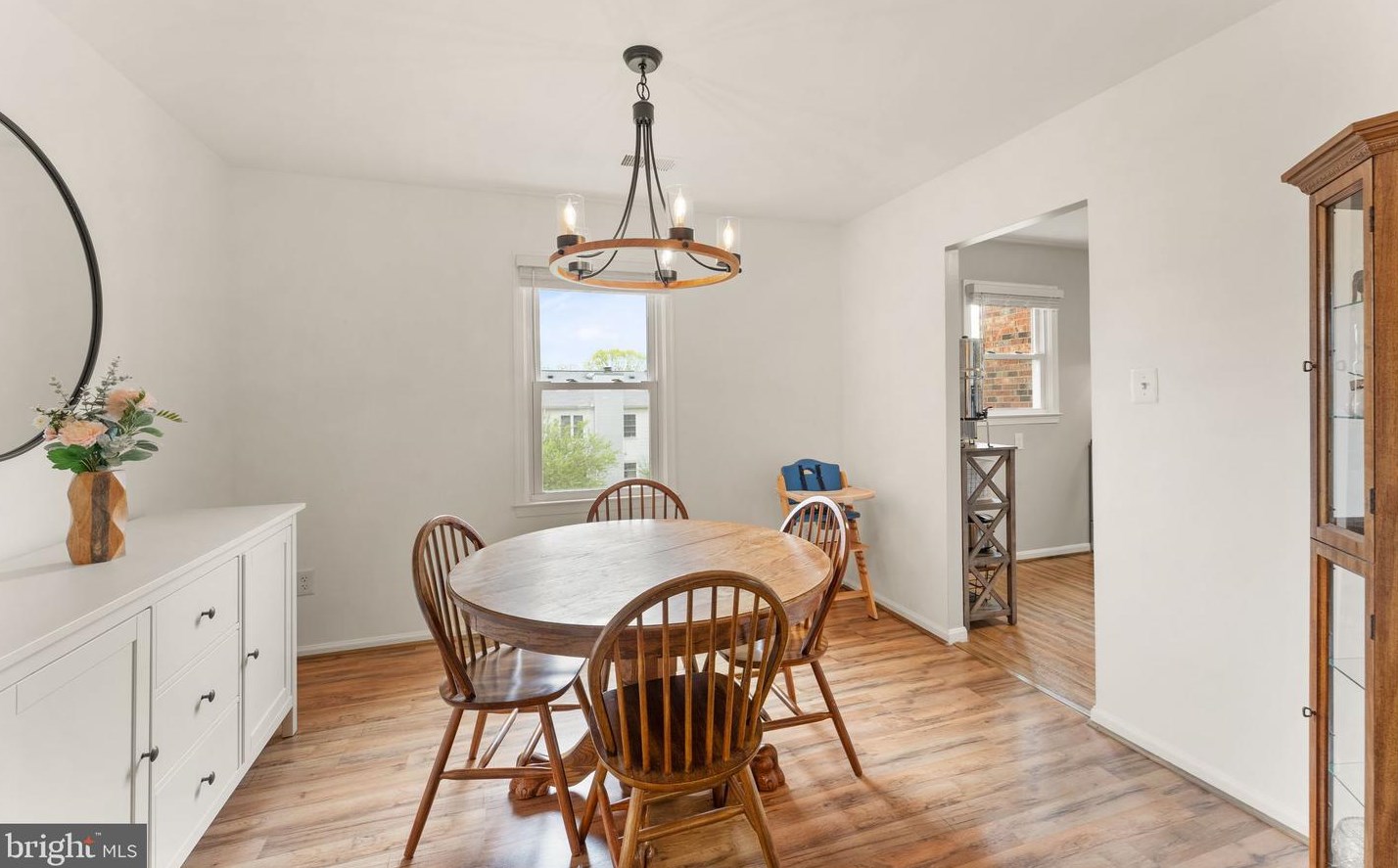 978 Holborn Ct, Dulles VA  20164-4805 exterior