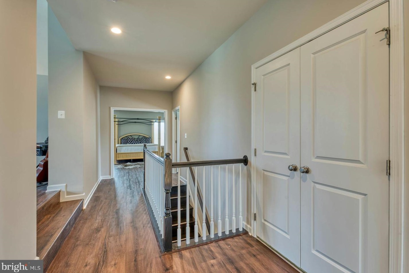 24308 Sparrow Pond Ct, Stone Ridge VA  20105 exterior