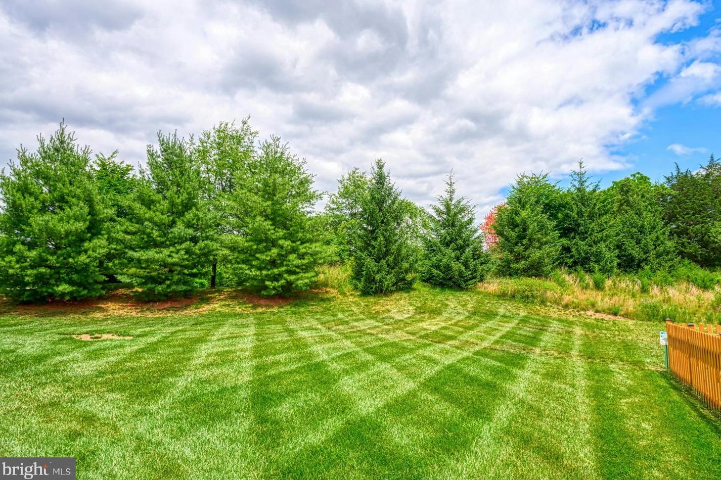 24308 Sparrow Pond Ct, Stone Ridge VA  20105 exterior