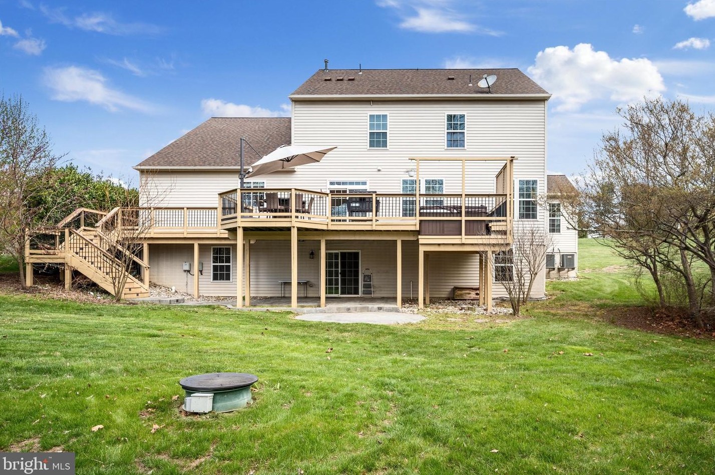 42041 Glynn Tarra Pl, Leesburg VA  20176-5477 exterior