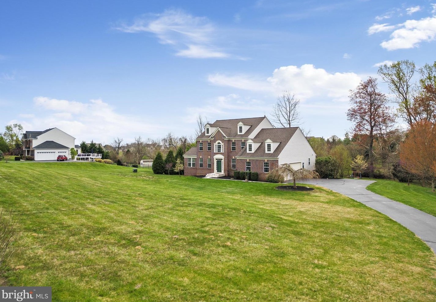 42041 Glynn Tarra Pl, Leesburg VA  20176-5477 exterior