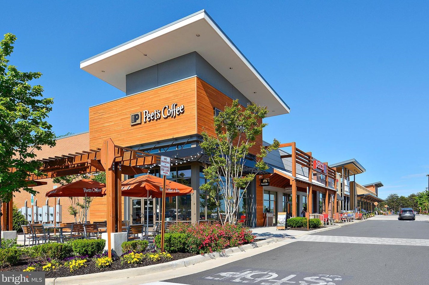 19941 Augusta Village Pl, Ashburn VA  20147-4128 exterior