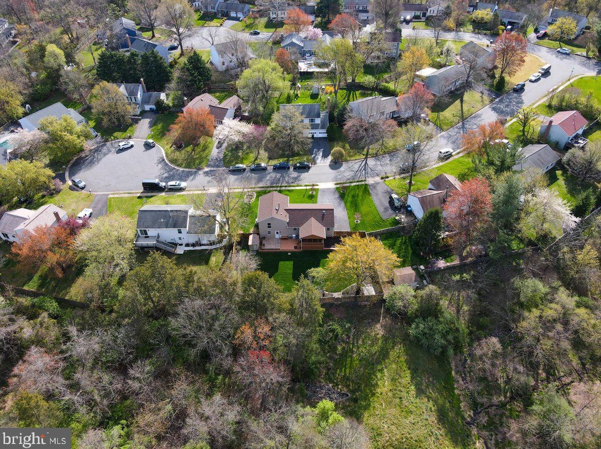 209 Amy Ct, Dulles VA  20164-1922 exterior
