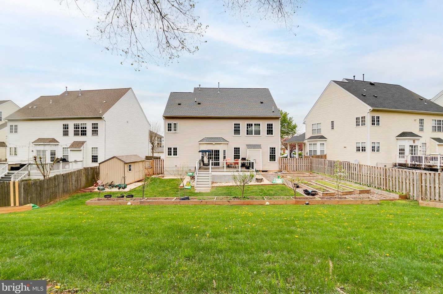 20616 Sutherlin Pl, Dulles VA  20165-8500 exterior