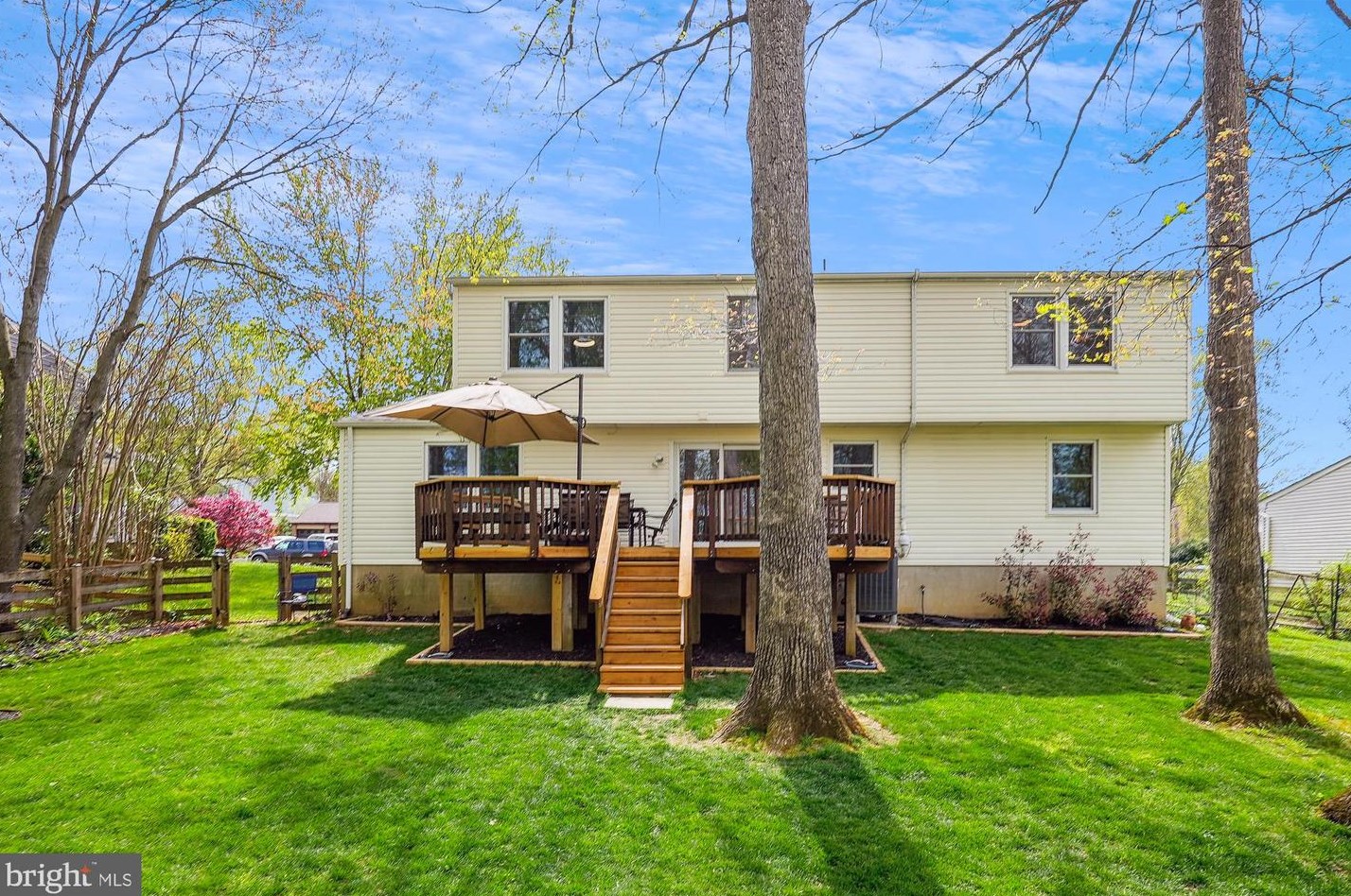 106 Almey Ct, Dulles VA  20164-2836 exterior
