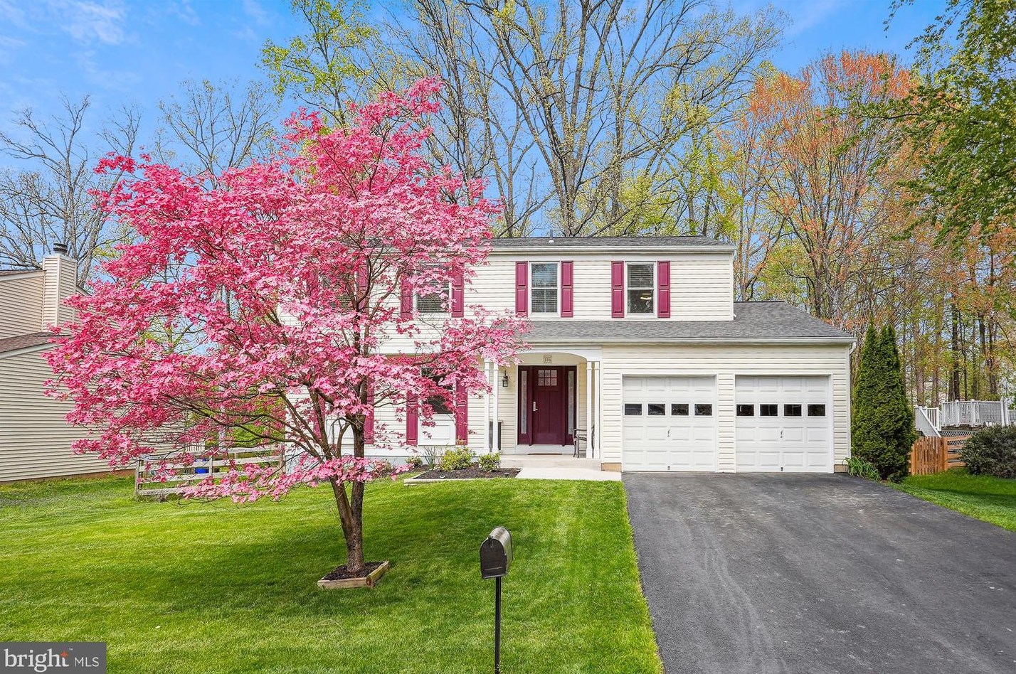 106 Almey Ct, Dulles VA  20164-2836 exterior