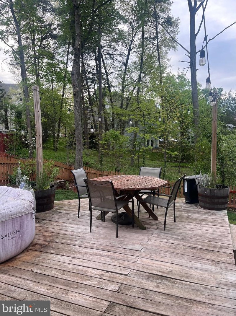 319 Cardinal Glen Cir, Dulles VA  20164-5512 exterior