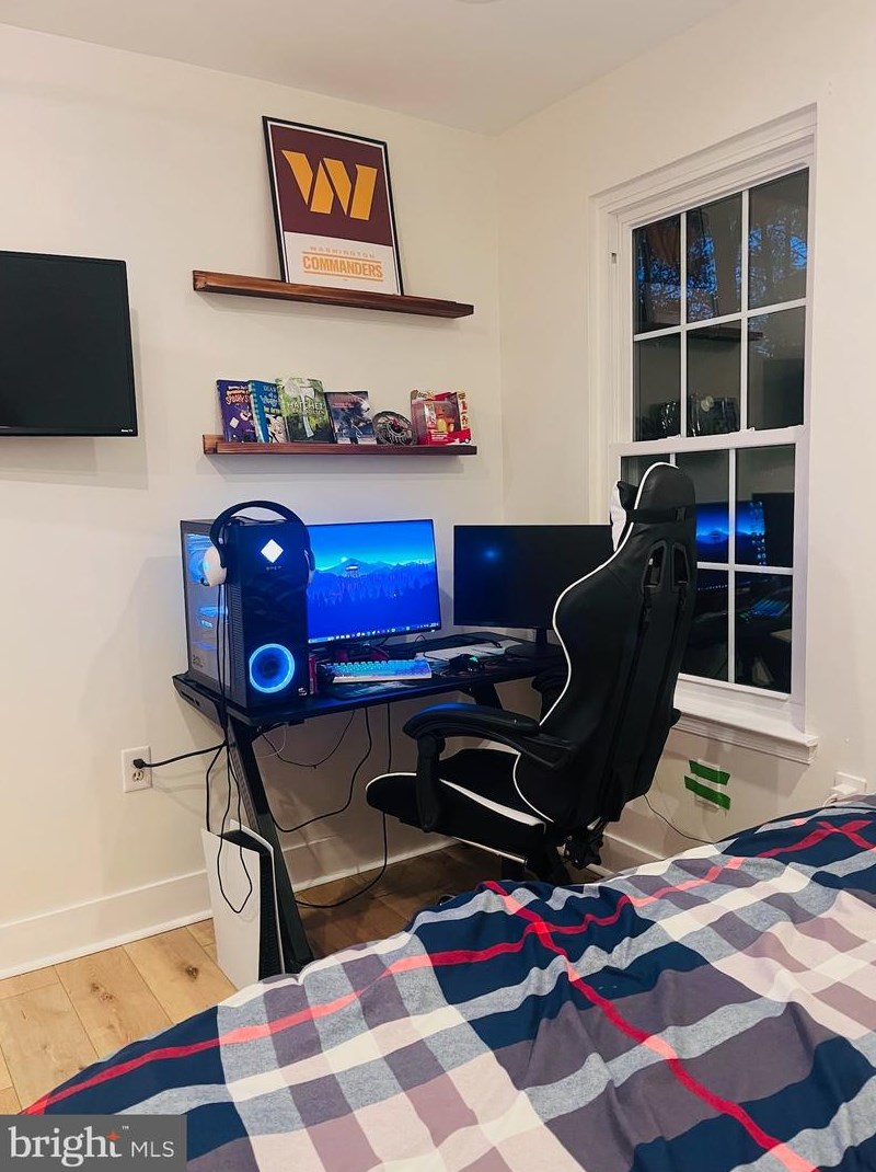 319 Cardinal Glen Cir, Dulles VA  20164-5512 exterior