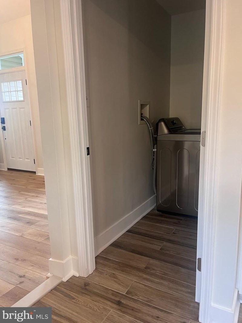 319 Cardinal Glen Cir, Dulles VA  20164-5512 exterior