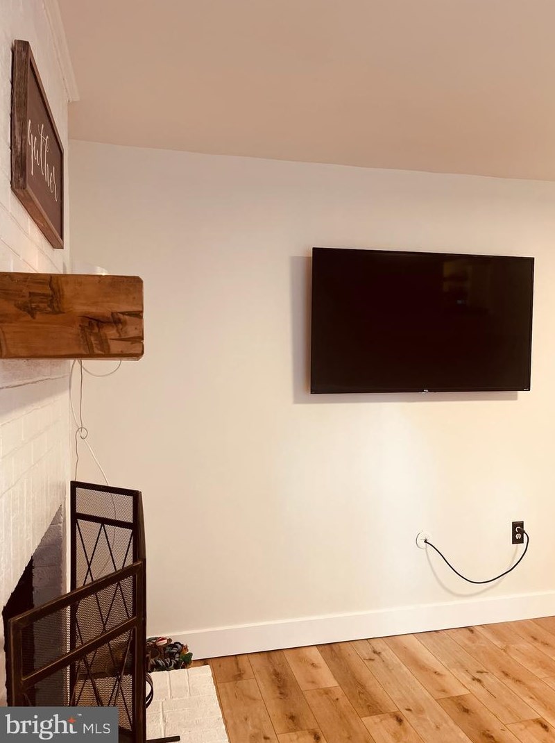 319 Cardinal Glen Cir, Dulles VA  20164-5512 exterior