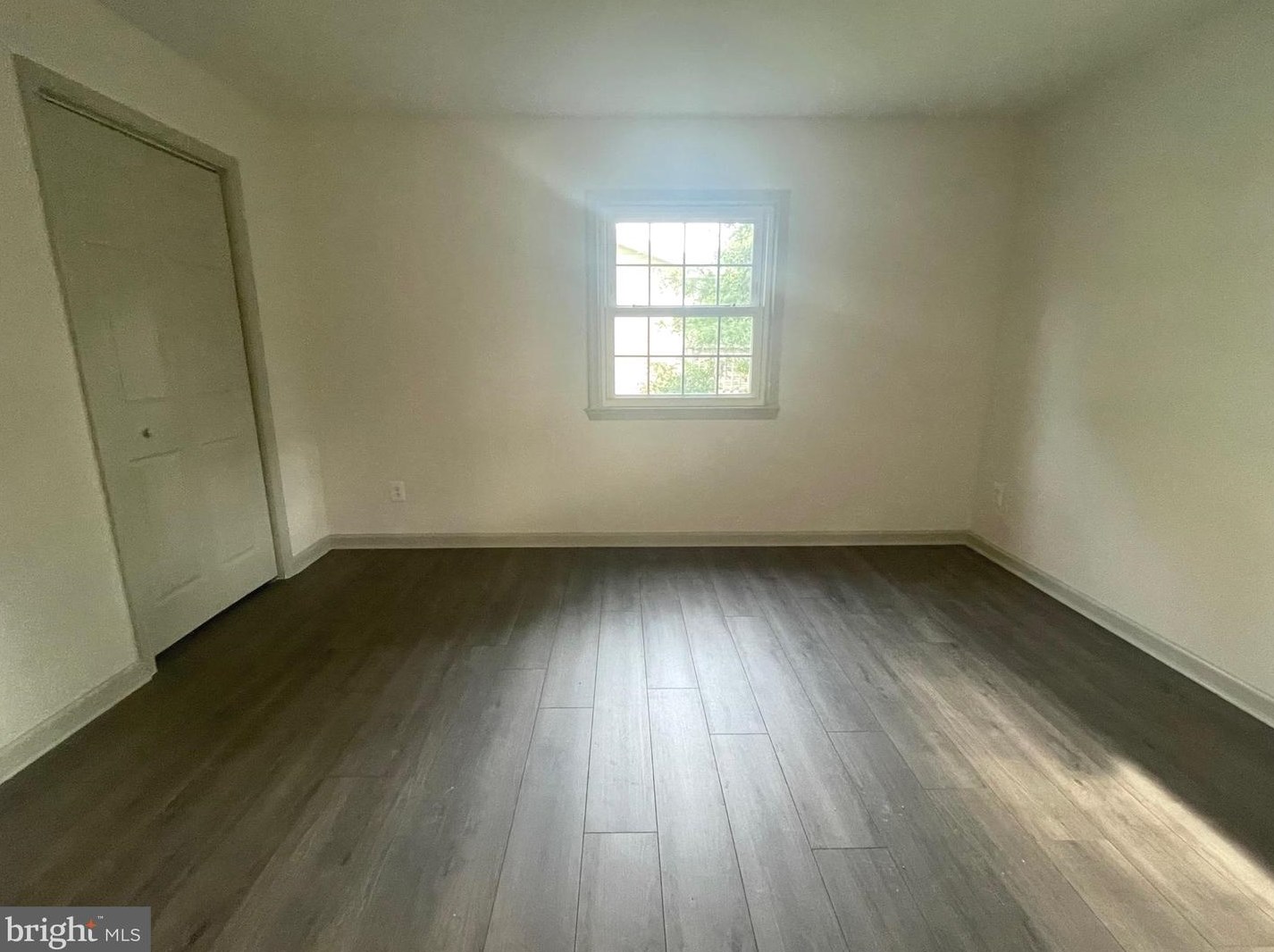 1314 Holly Ave, Dulles VA  20164-2613 exterior