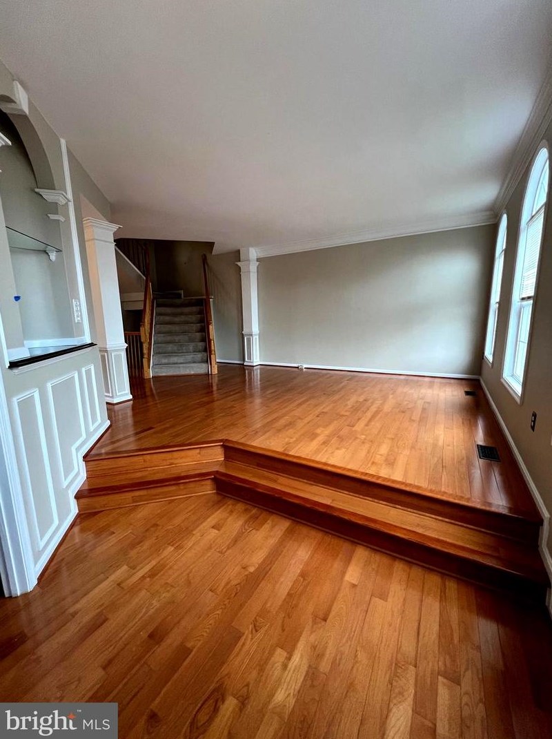 47370 Victoria Falls Sq, Dulles VA  20165-2498 exterior