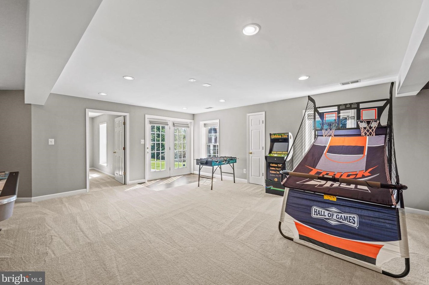 19115 Dalton Points Pl, Leesburg VA 20176-3836 exterior