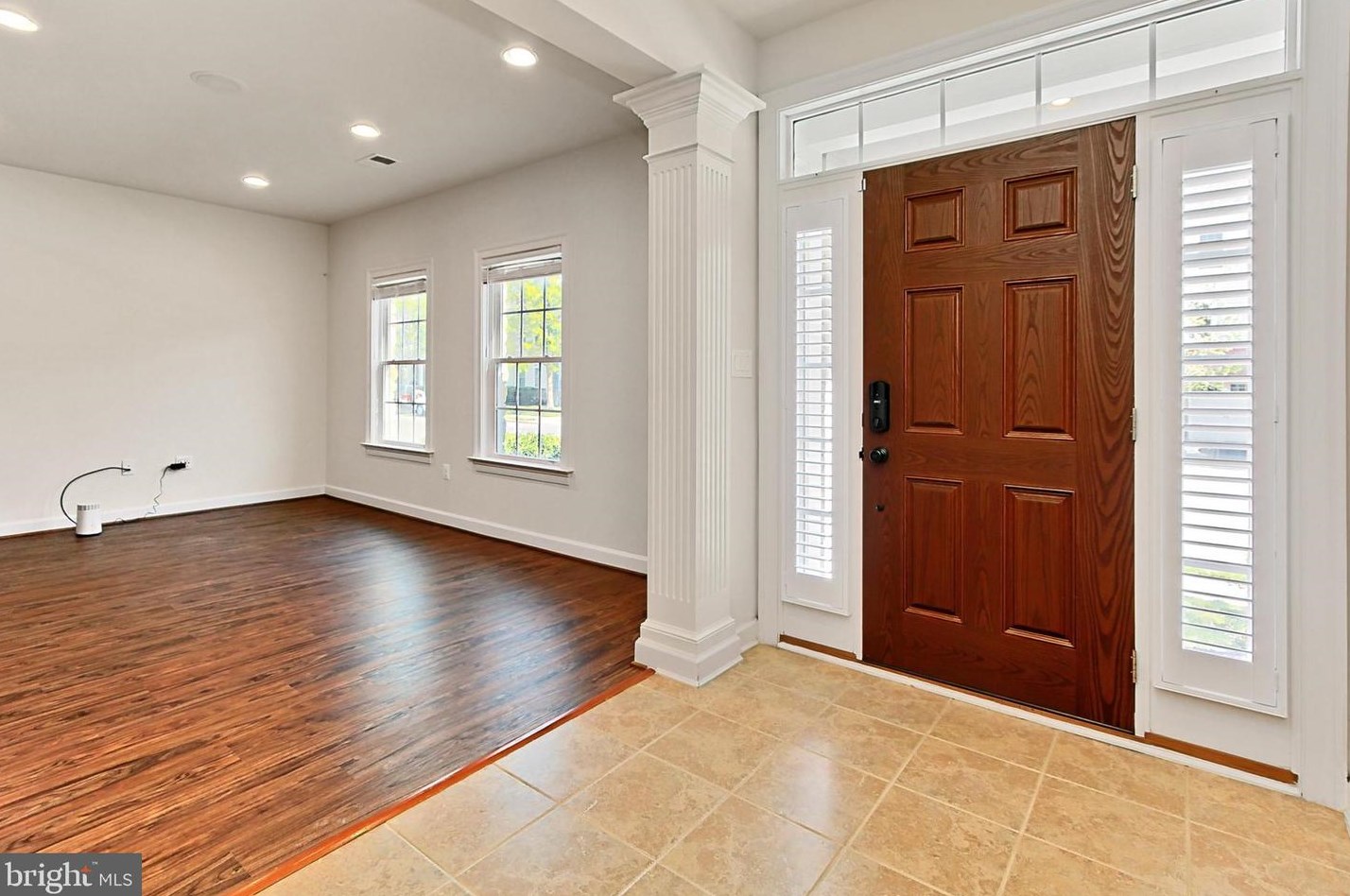 42525 Pine Forest Dr, Fairfax VA  20152-6095 exterior