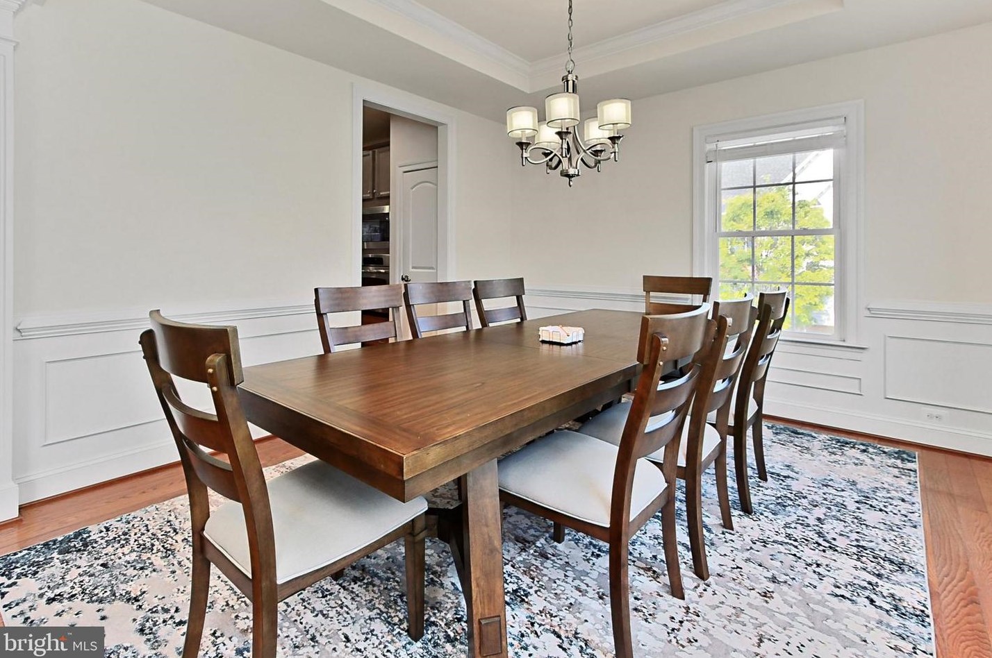 42525 Pine Forest Dr, Fairfax VA  20152-6095 exterior