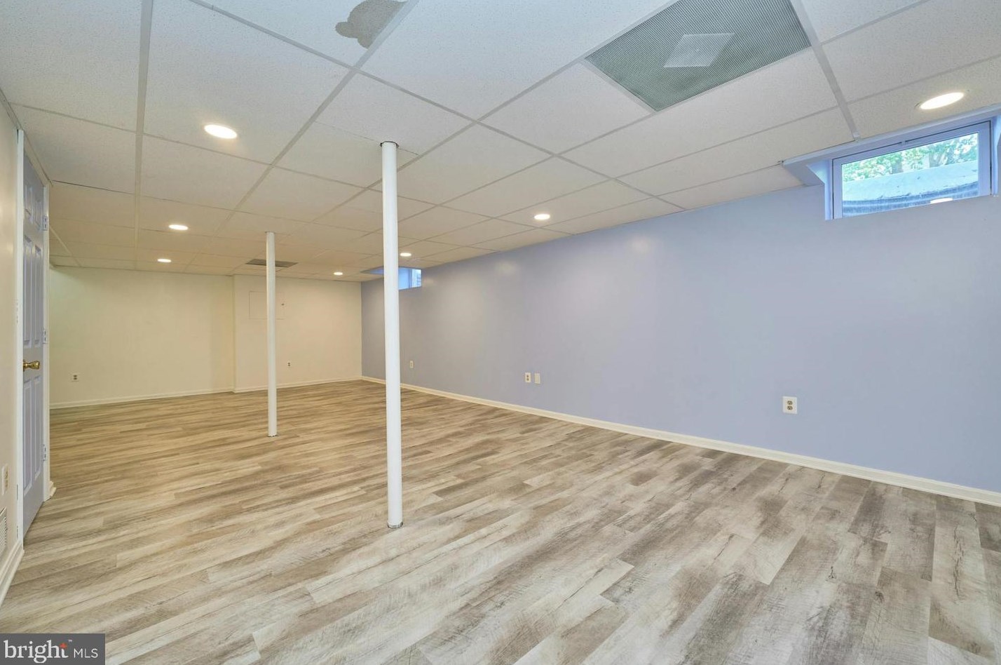 21050 Emerson Ct, Dulles VA  20164-2435 exterior