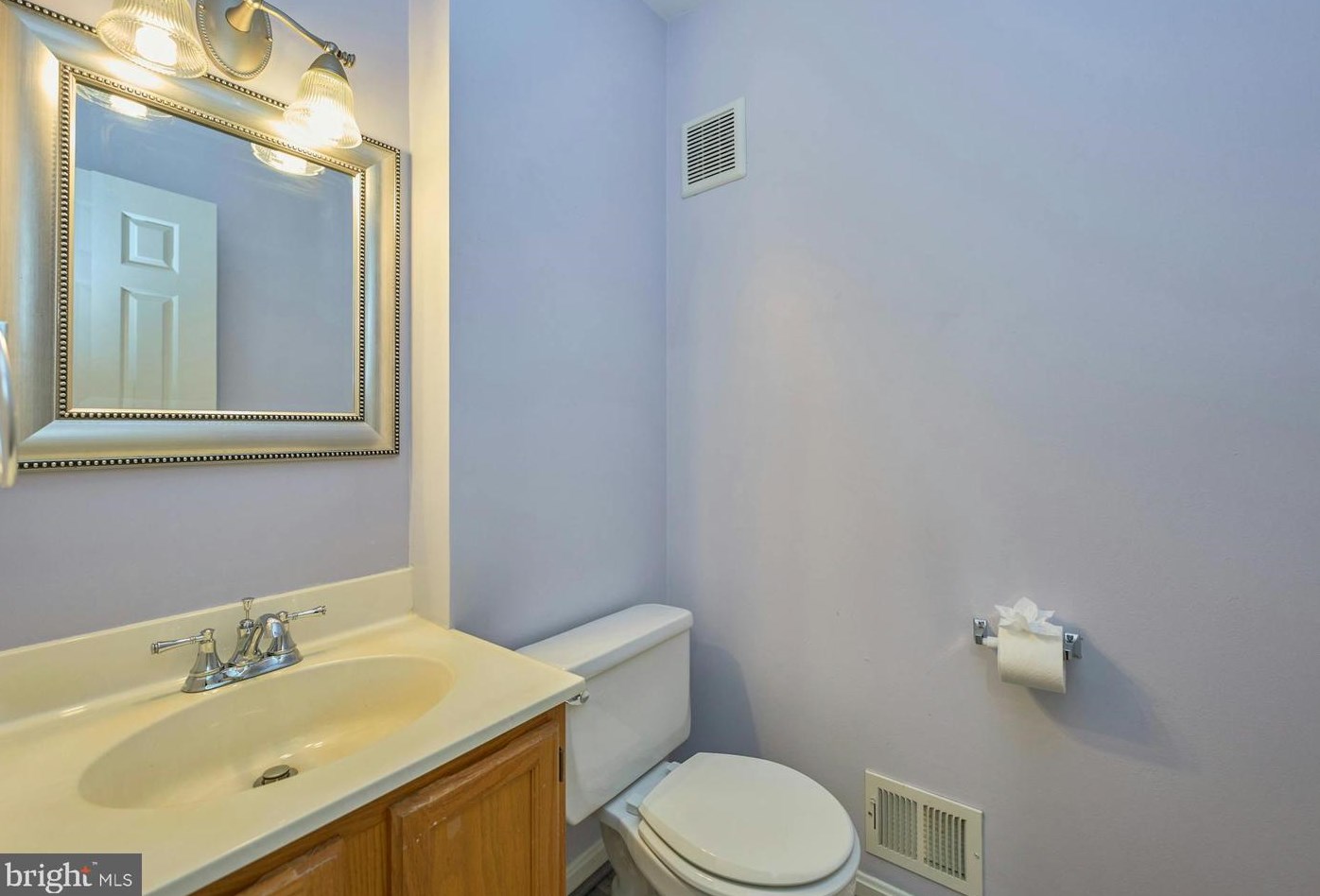 21050 Emerson Ct, Dulles VA  20164-2435 exterior