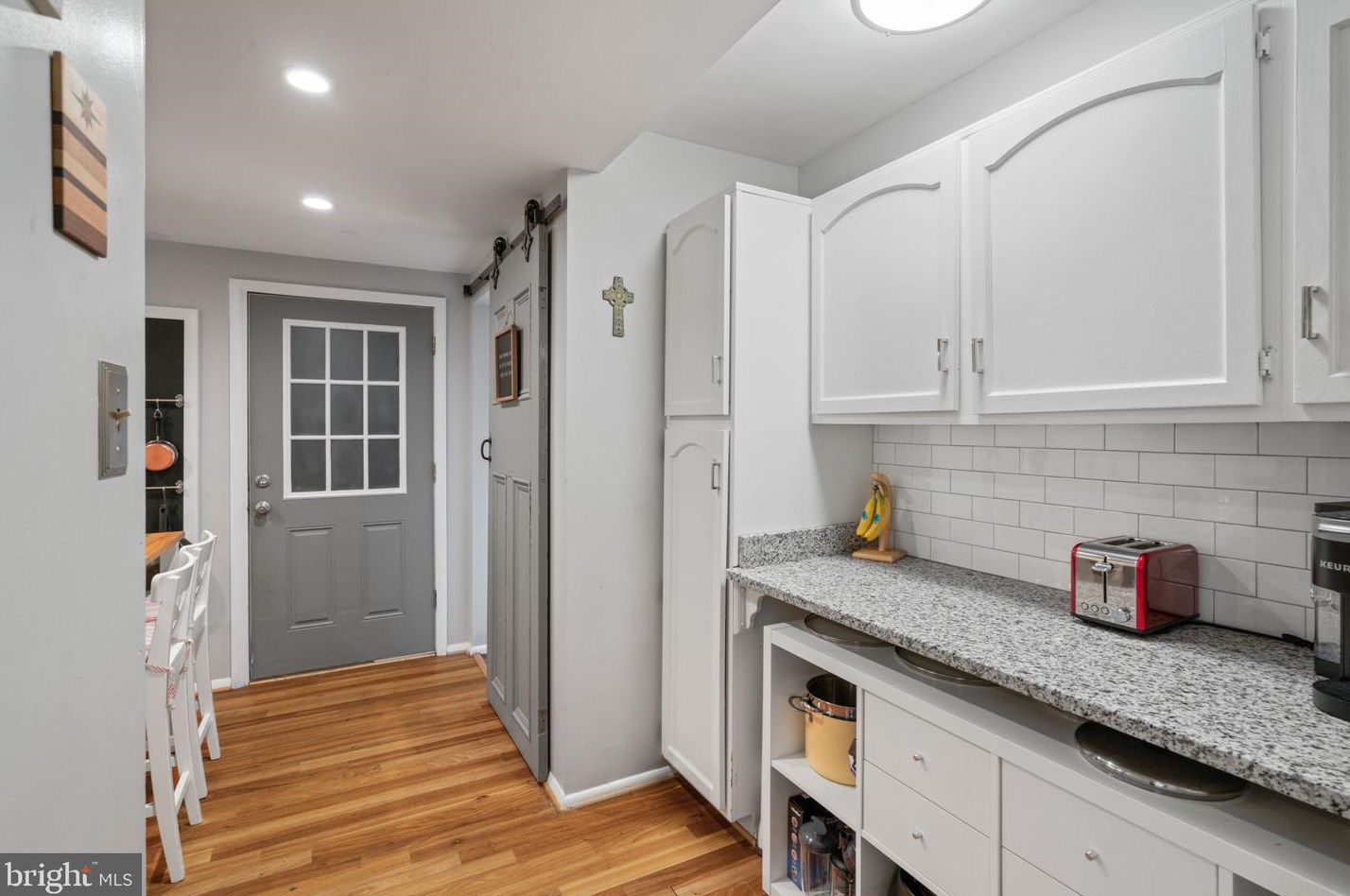 18 Thrush Rd, Dulles VA  20164-1614 exterior