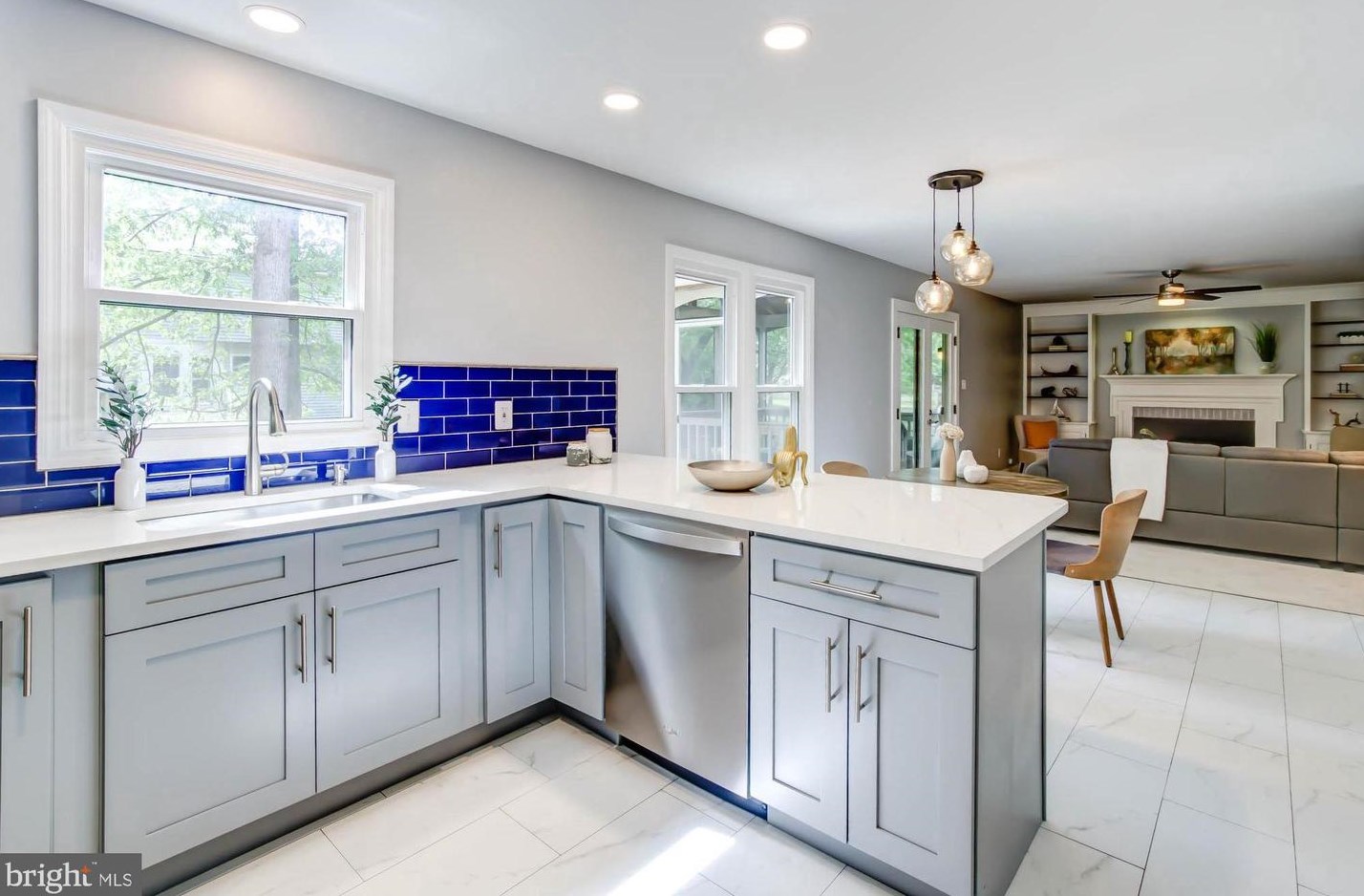 411 Tamarack Ln, Dulles VA  20164-2856 exterior
