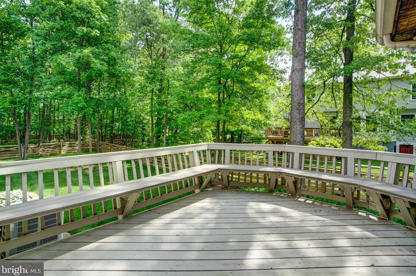 411 Tamarack Ln, Dulles VA  20164-2856 exterior