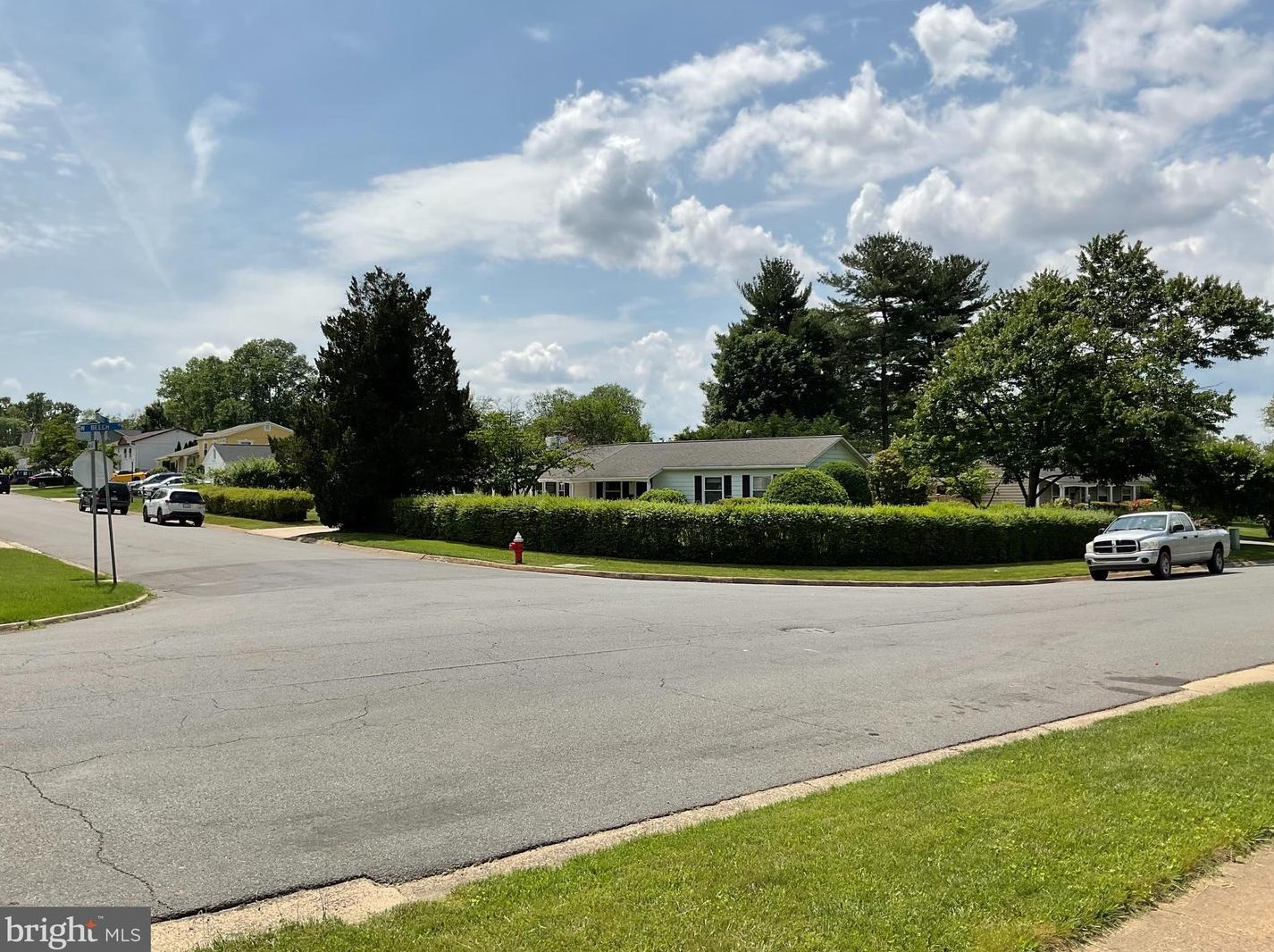 125 Cypress Rd, Dulles VA  20164-4004 exterior