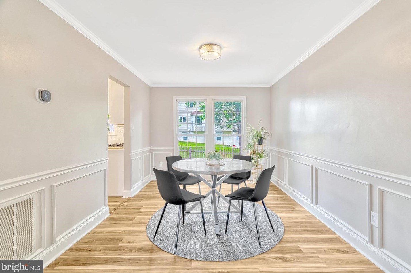 20764 Dewberry Ct, Ashburn VA 20147-4642 exterior