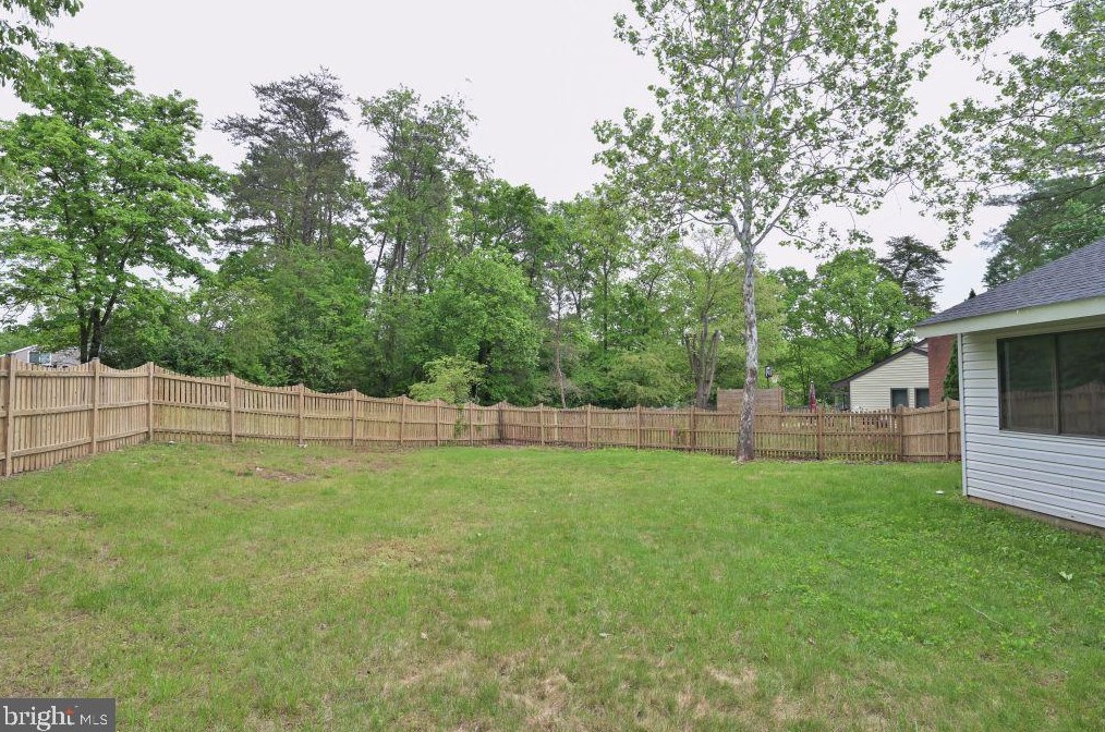 8 Rheims Ct, Dulles VA  20164-1114 exterior