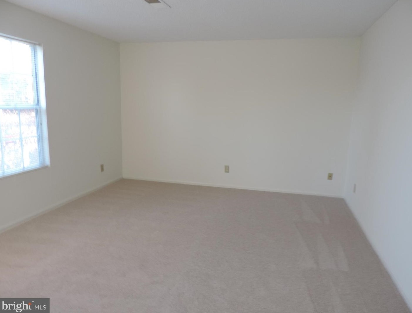 1113 Huntmaster Ter, Leesburg VA  20176-4561 exterior