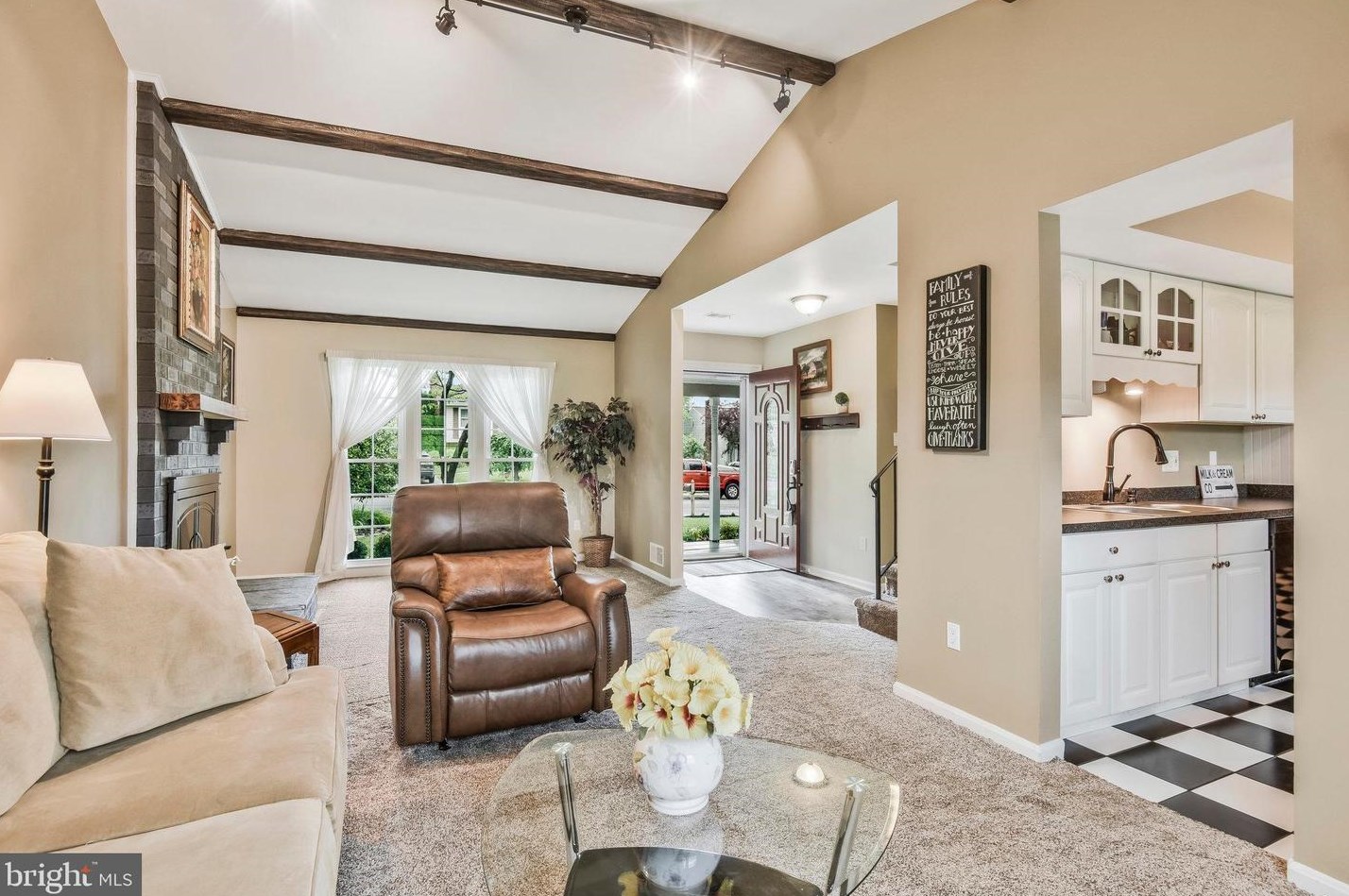 507 Vly Vw Ave, Leesburg VA 20175-2626 exterior