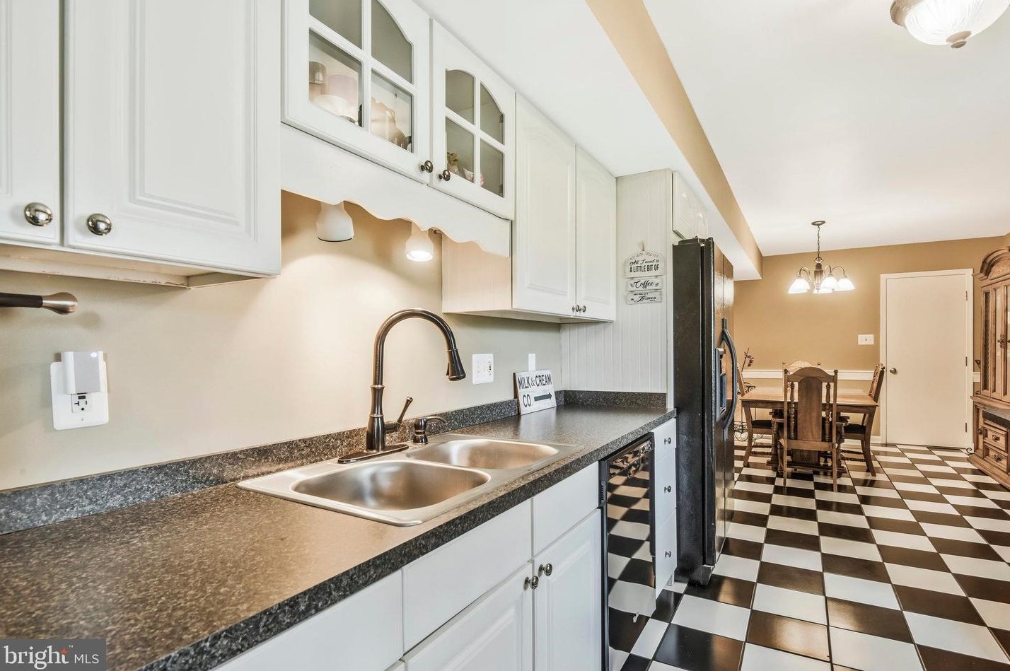 507 Vly Vw Ave, Leesburg VA 20175-2626 exterior